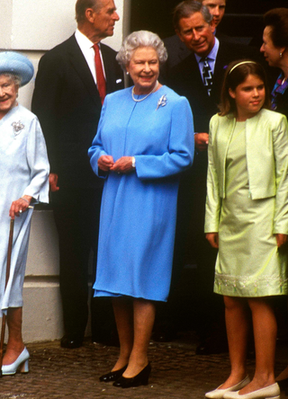 Queen Elizabeth The Queen Mother, Queen Elizabeth II, Princess Beatrice, Princess Eugenie, Prince Philip, Duke of Edinburgh, Prince Harry, Prince William, Prince Charles, Prince of Wales, Prince Andrew, Duke of York, Princess Anne, 1990