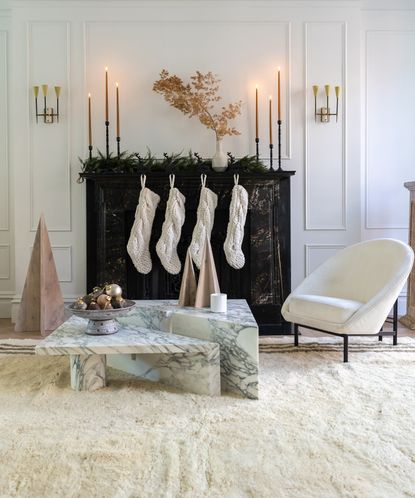 When should I start decorating for Christmas? Experts explain | Livingetc