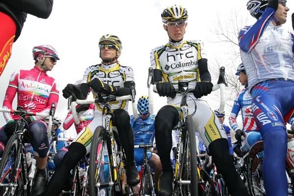 Peter Velits waits for the start.
