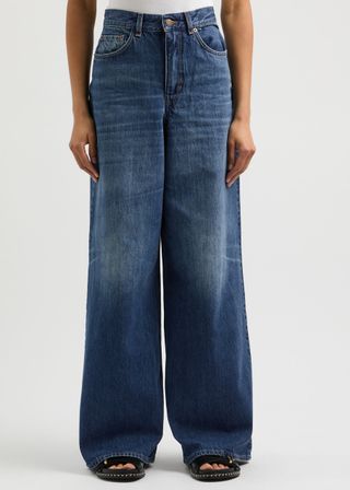 Wide-Leg Jeans