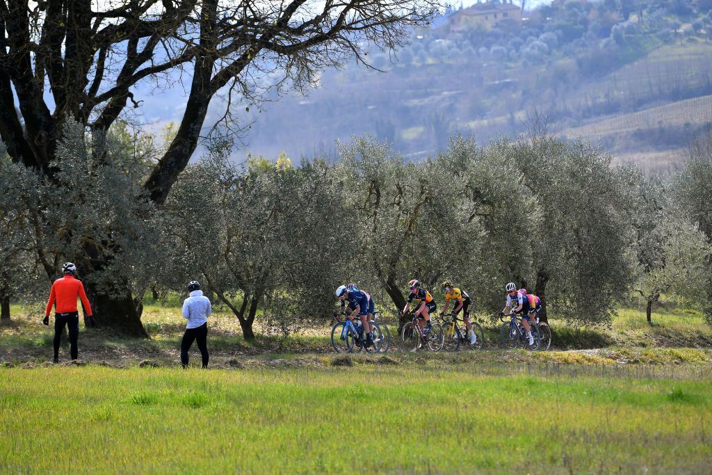 SIENA ITALY MARCH 05 A general view of Annemiek Van Vleuten of Netherlands and Movistar Team Katarzyna Niewiadoma of Poland and Team Canyon SRAM Racing Lotte Kopecky of Belgium and Team SD Worx Marianne Vos of Netherlands and Team Jumbo Visma Cecilie Uttrup Ludwig of Denmark and Team FDJ Nouvelle Aquitaine Futuroscope and Ashleigh Moolman Pasio of South Africa and Team SD Worx compete in the breakaway during the Eroica 8th Strade Bianche 2022 Womens Elite a 136km one day race from Siena to Siena Piazza del Campo 321m StradeBianche on March 05 2022 in Siena Italy Photo by Luc ClaessenGetty Images