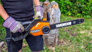 WORX WG303.1 16 in. 14.5 Amp Electric Chainsaw