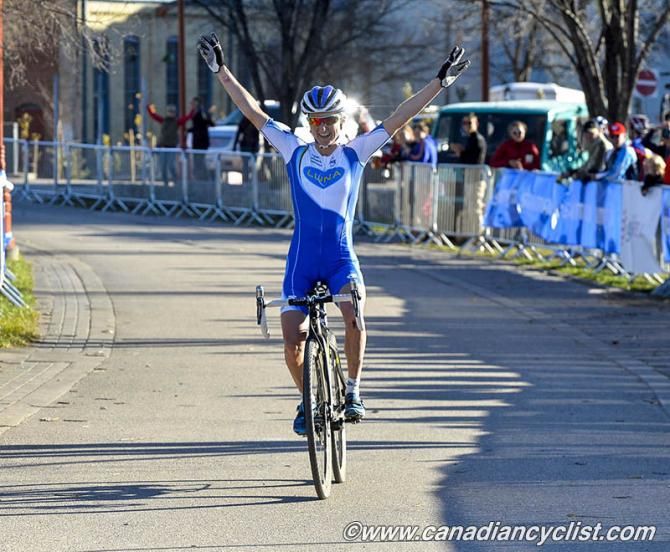 Catharine Pendrel (Luna Pro Team) wins Elite women's race.
