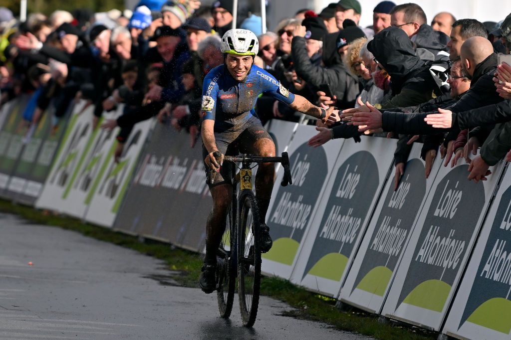 PONTCHATEAU FRANCE NOVEMBER 05 Sara Casasola of Italy crosses the finish line as bronze medal winner during the 21st UEC European Cyclocross Championships 2023 Womens Elite on November 05 2023 in Pontchateau France Photo by Luc ClaessenGetty Images
