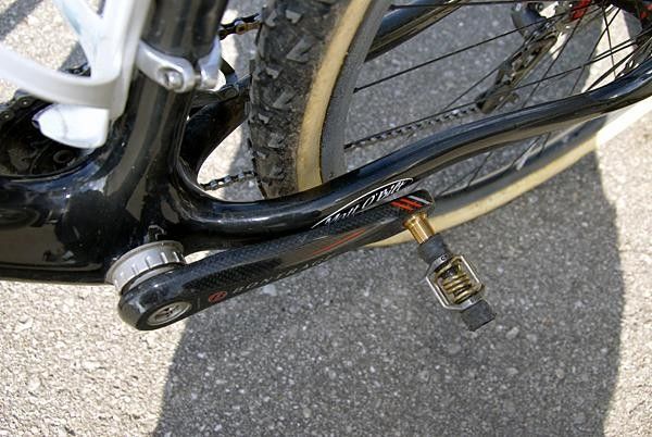 &hellip;but not much crankarm clearance here!