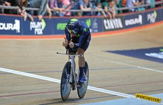 Alex Dowsett (Movistar) is on his way to setting the new Hour Record