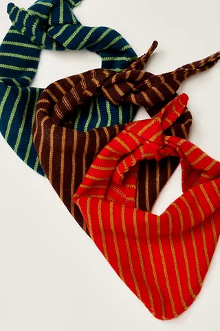 Essential Triangle Striped Scarf