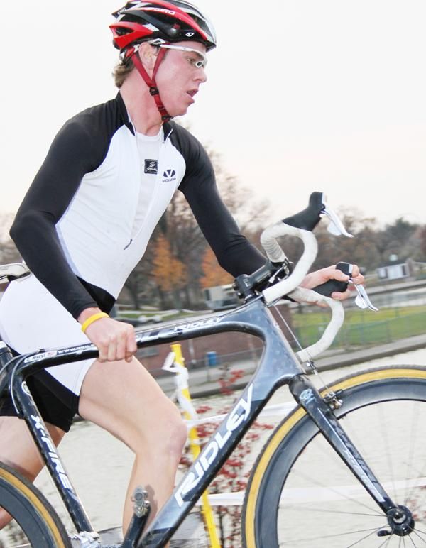 Unattached Wisconsin rider Chris Hurst, gets a taste of East Coast racing.