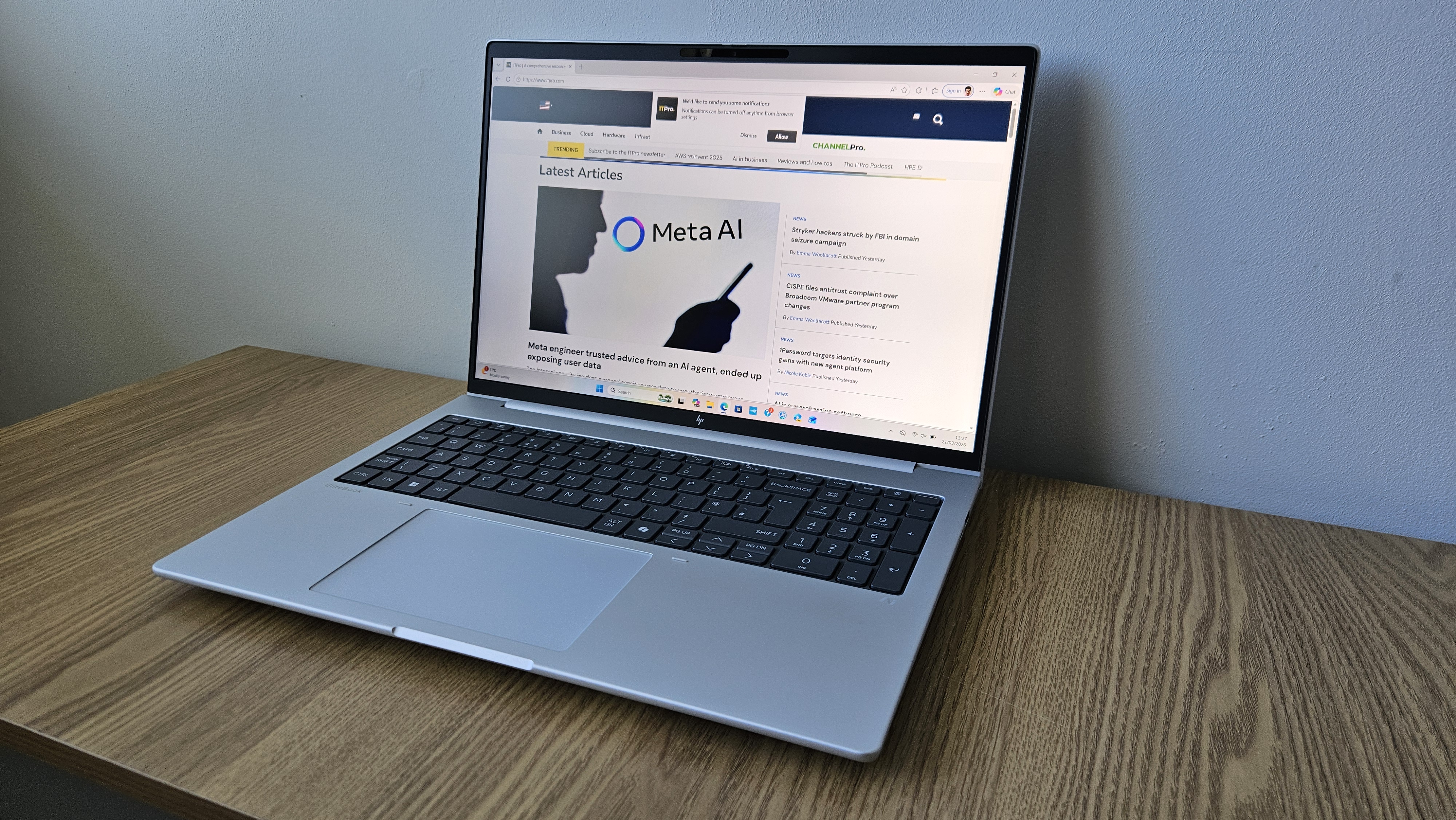 The HP EliteBook 8 G1a 16 on a desk