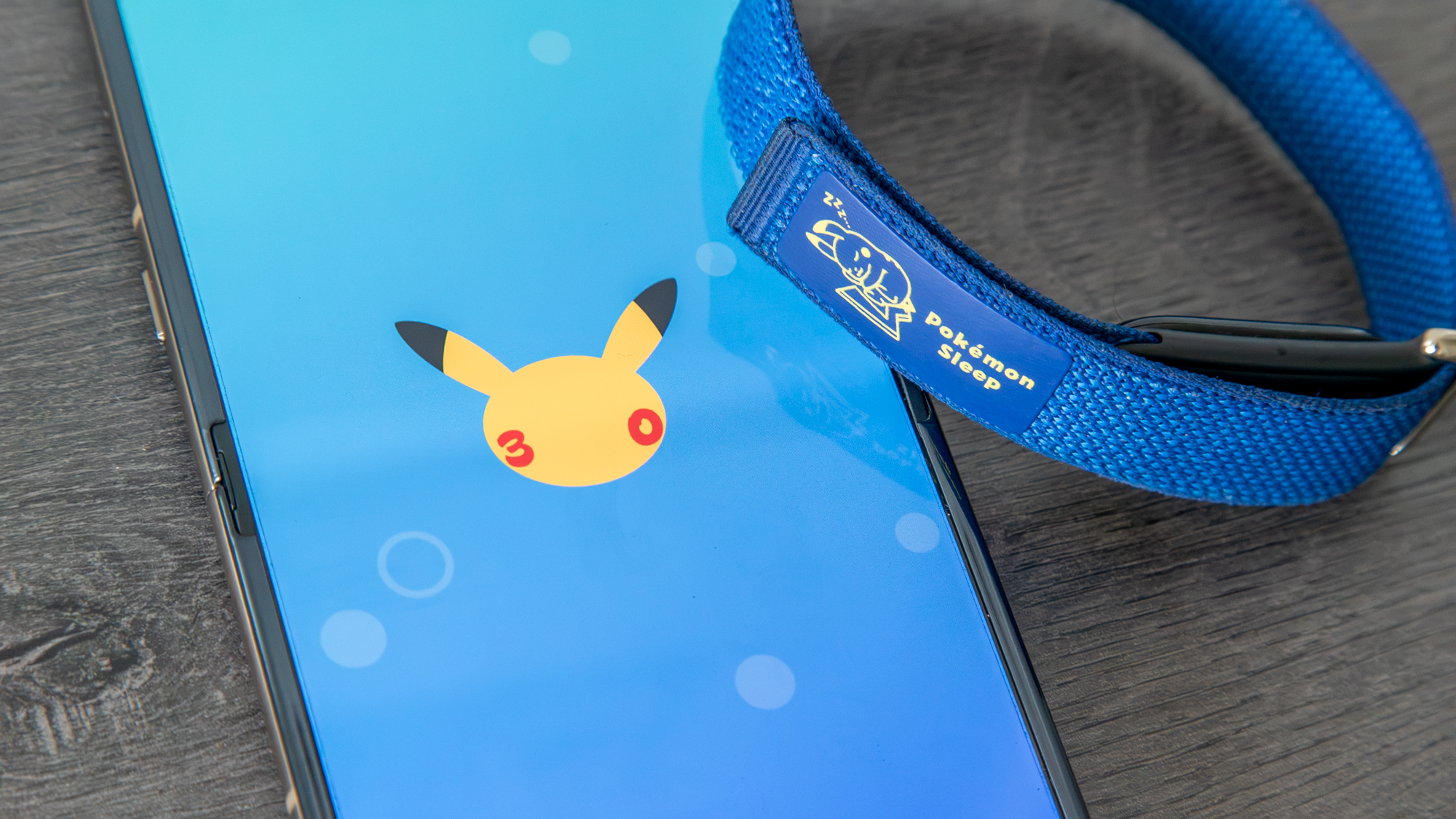 Fitbit Air Pok&eacute;mon Sleep edition and app