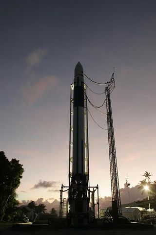 SpaceX Scrubs Maiden Flight of Falcon 1 Rocket