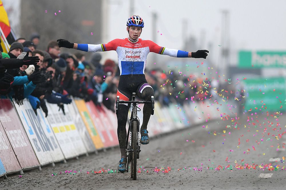 Mathieu van der Poel(Beobank-Corendon) wins yet again