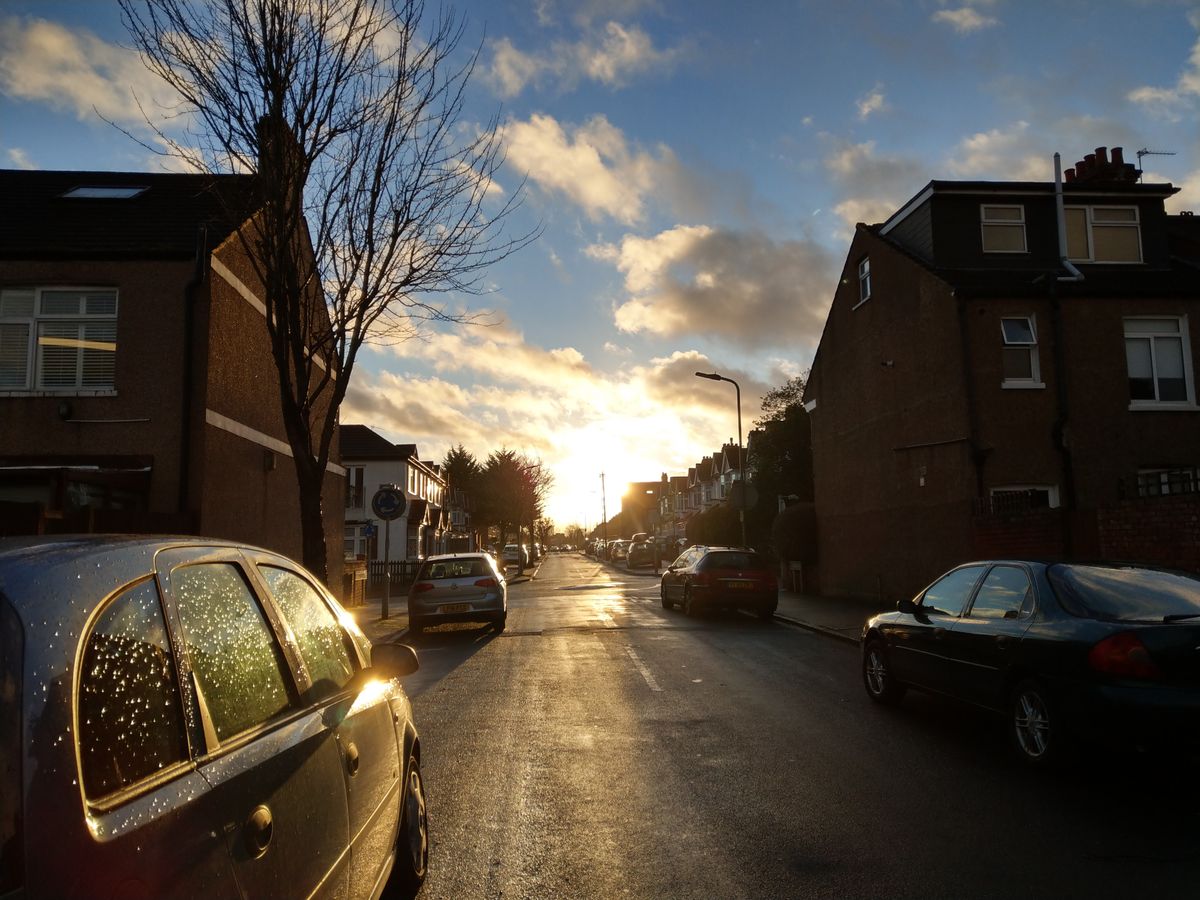 The HTC U11 Plus&rsquo;s HDR mode is great for setting sun scenes like this.