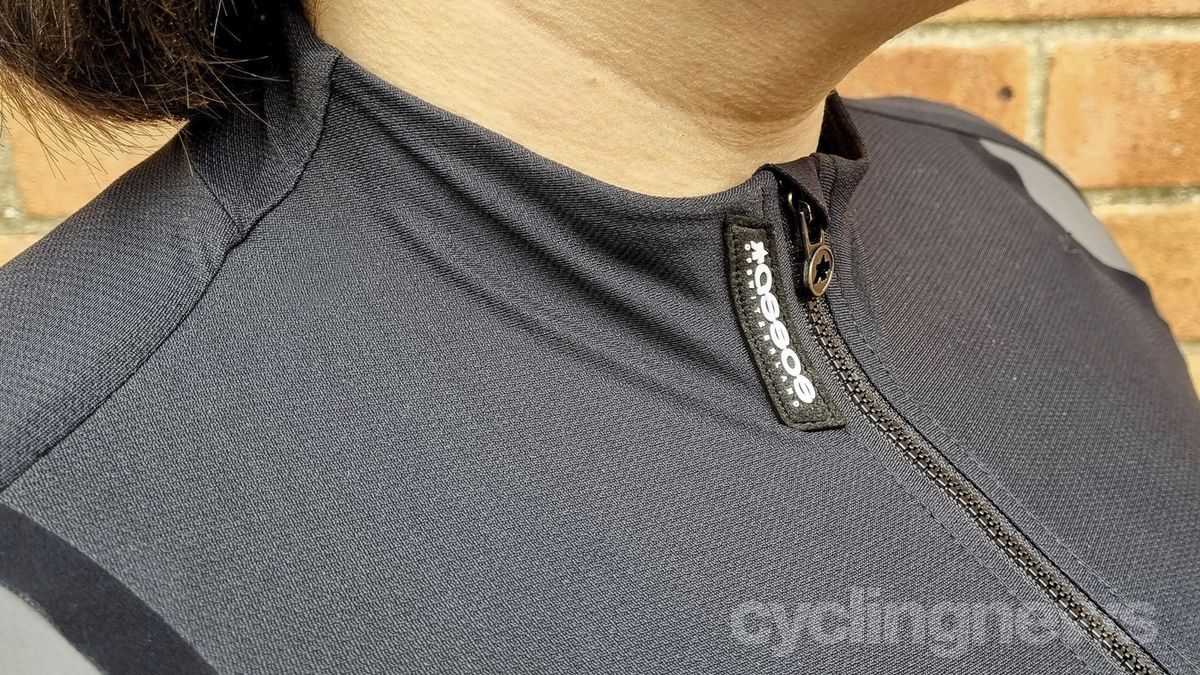 Assos Dyora Spring/Fall Jacket