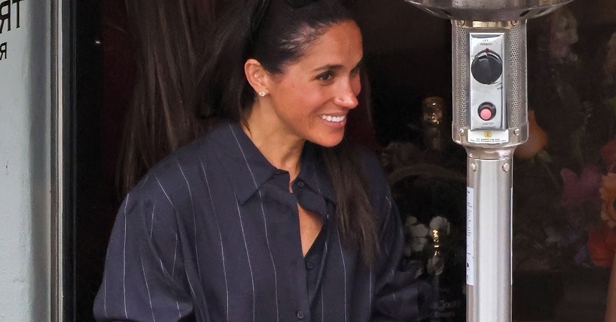 Meghan Markleはハンドバッグを着ていましたシックな金持ちだけが話している