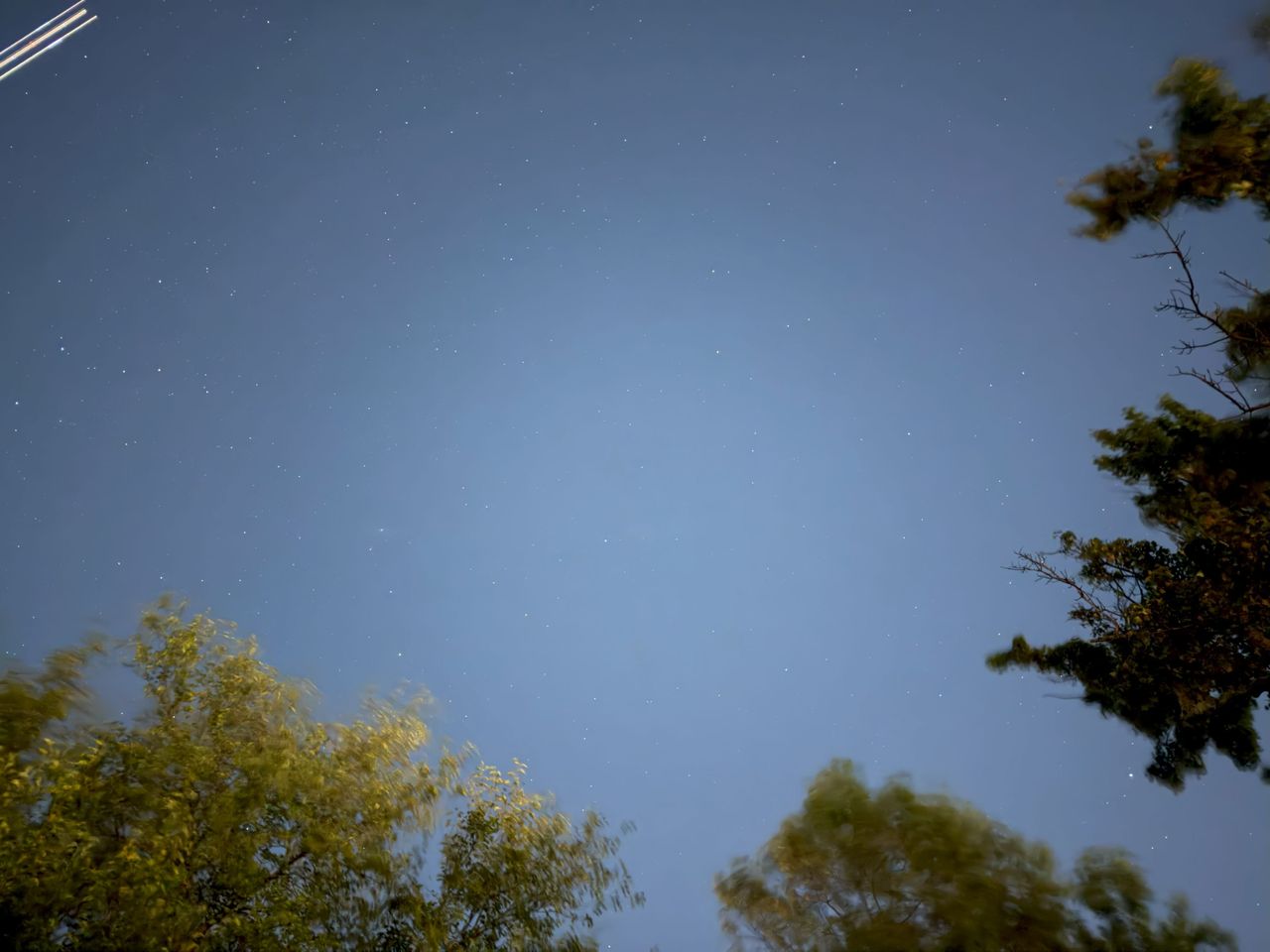 Apple iPhone 17 Pro astrophotography Andromeda Galaxy.