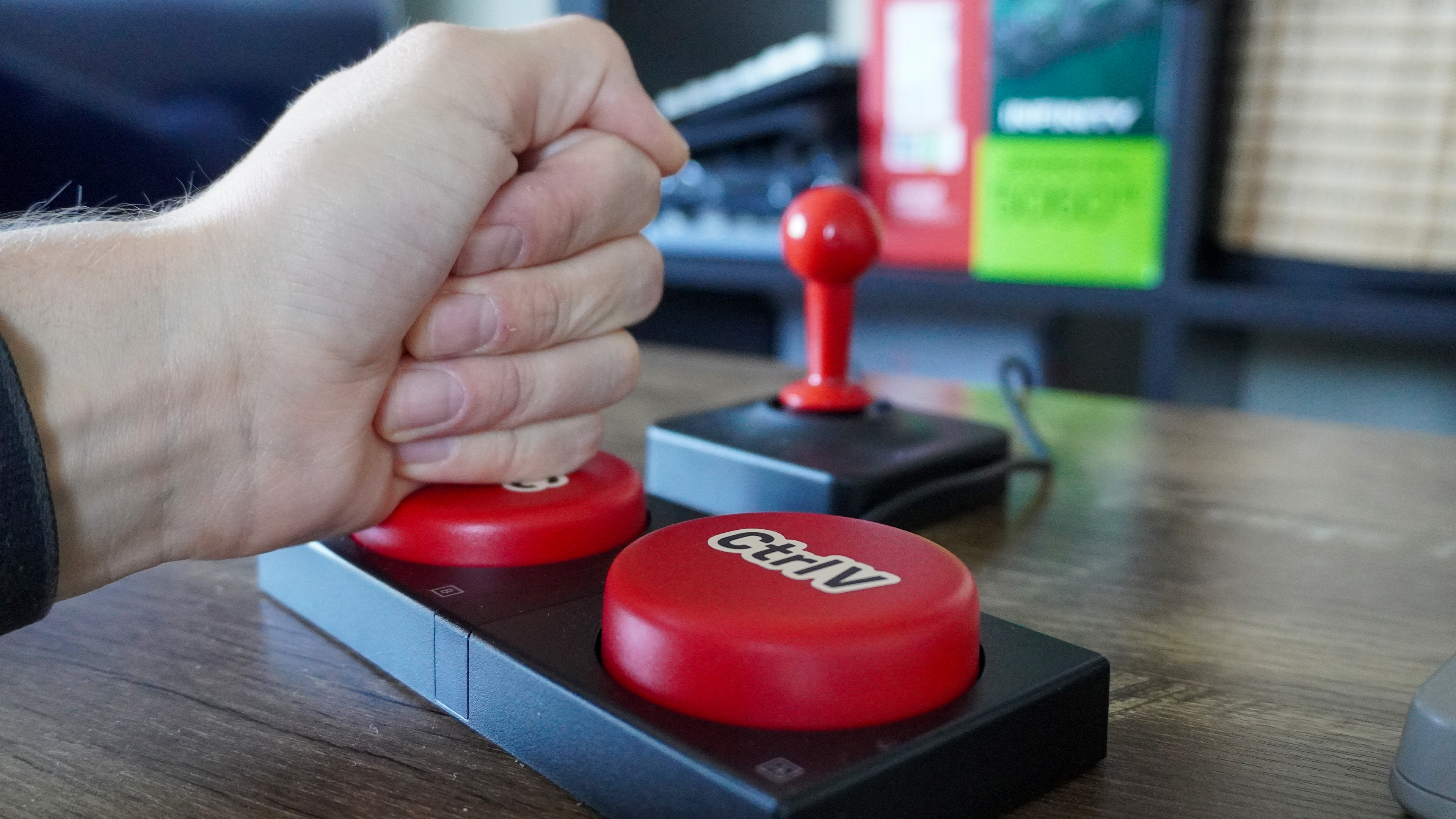 8bitdo retro mechanical keyboard - C64 edition