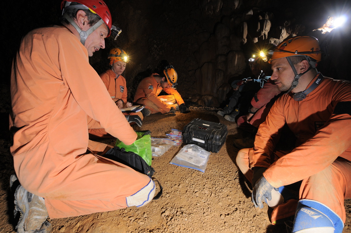 CAVES Expedition in Sardinia, Italy