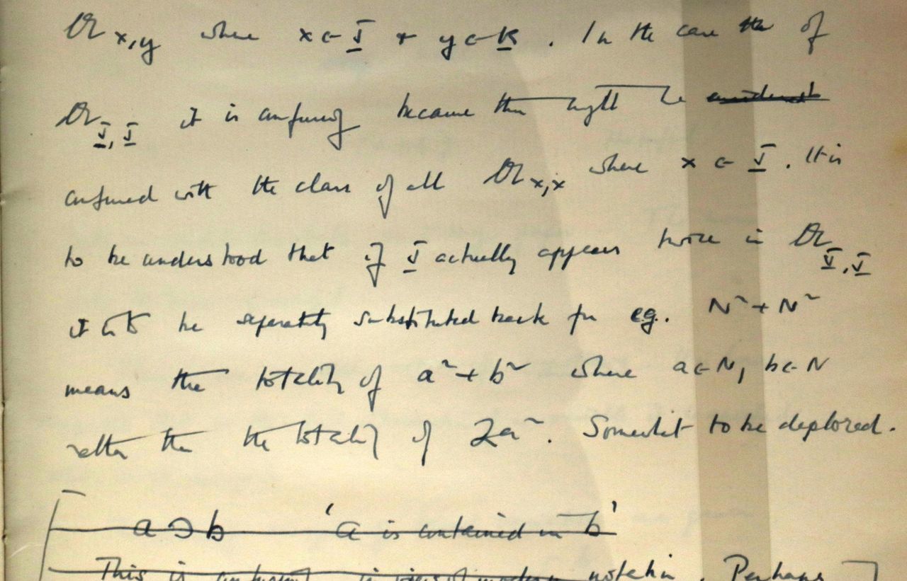 Previous notes from Bletchley Park codebreaker Alan Turing have sold for £1 million.