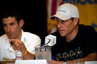 Lance Armstrong (Astana) fields tough questions