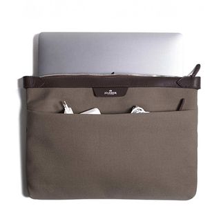 Harber London's new All-Rounder laptop sleeve. 