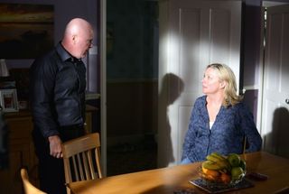 Phil Mitchell confronts Jane Beale