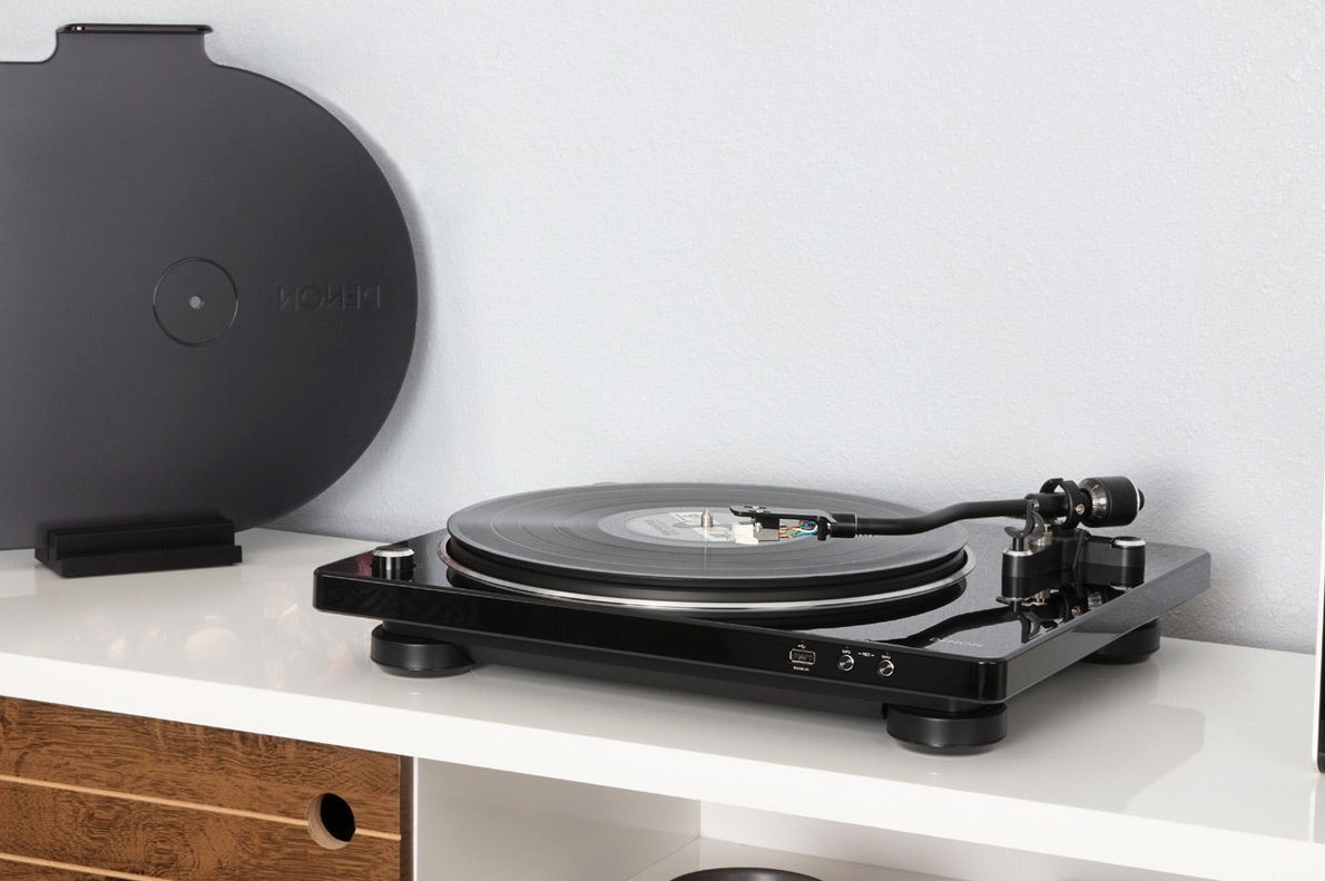 Best USB turntables: Denon DP-450USB