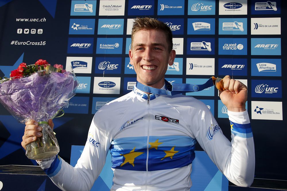 Toon Aerts (Begium) with his gold medal at the 2016 European Cyclo-cross Championships