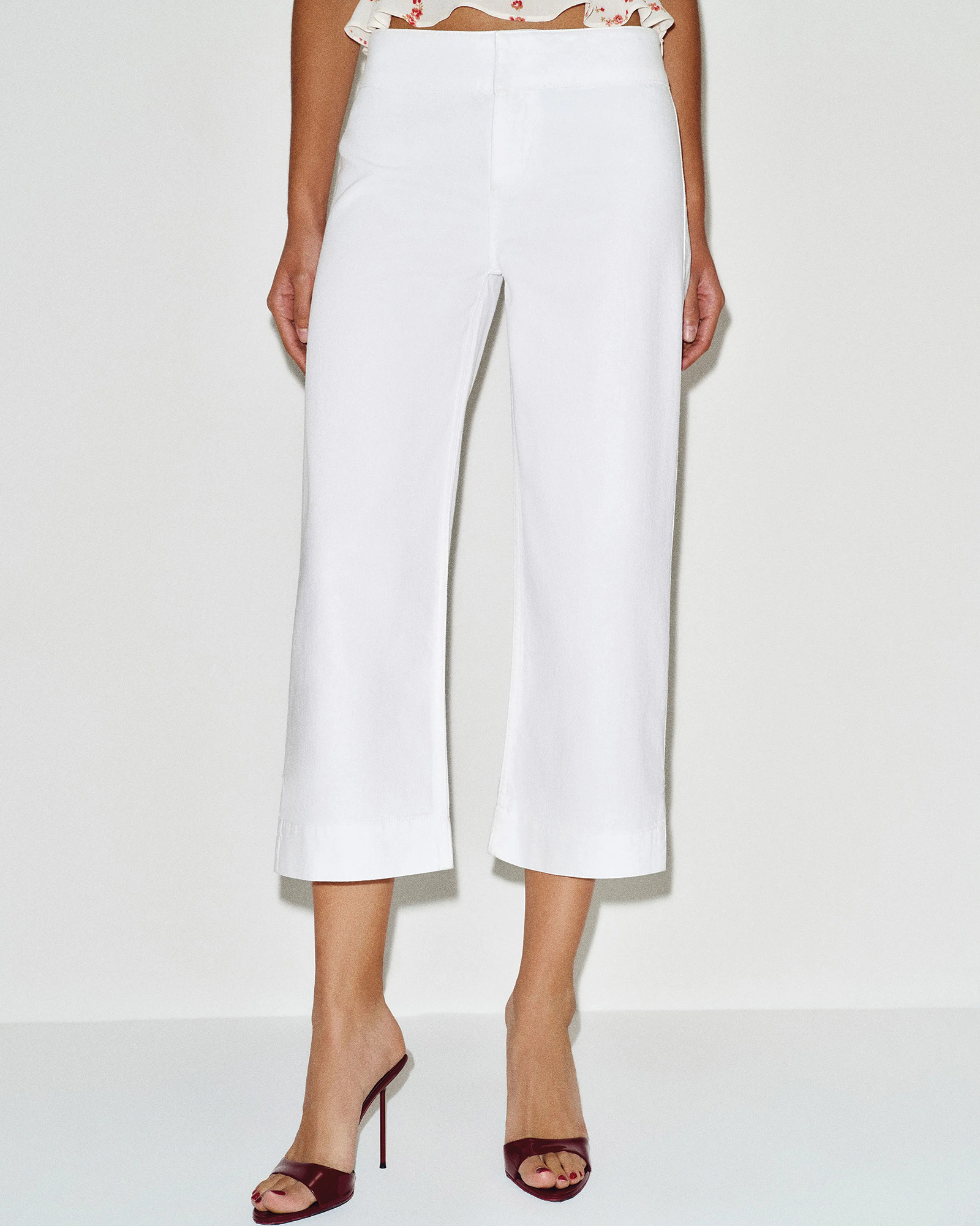 Kat Low Rise Straight Cropped Jeans