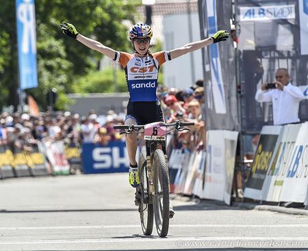 Yana Belomoina (CST Sandd American Eagle MTB Racing Team) takes the win