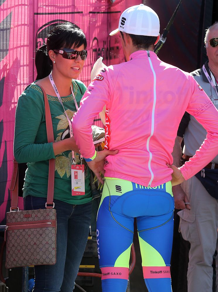 Alberto Contador relaxes after stage 17.