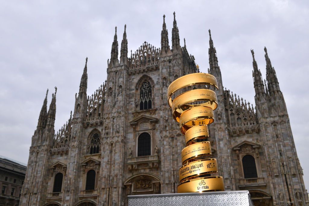 MILANO ITALY OCTOBER 25 Trofeo Senza Fine Duomo di Milano Milan Cathedral Trophy during the 103rd Giro dItalia 2020 Stage 21 a 157km Individual time trial from Cernusco sul Naviglio to Milano ITT girodiitalia Giro on October 25 2020 in Milano Italy Photo by Stuart FranklinGetty Images