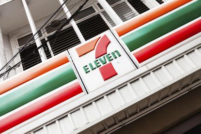 University lecturer in Thailand gives A's in exchange for 7-Eleven coupons