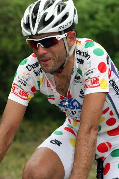 Ghader Mizbani Iranagh (Tabriz Petrochemical Team) would surrender the lead in the mountains classification.