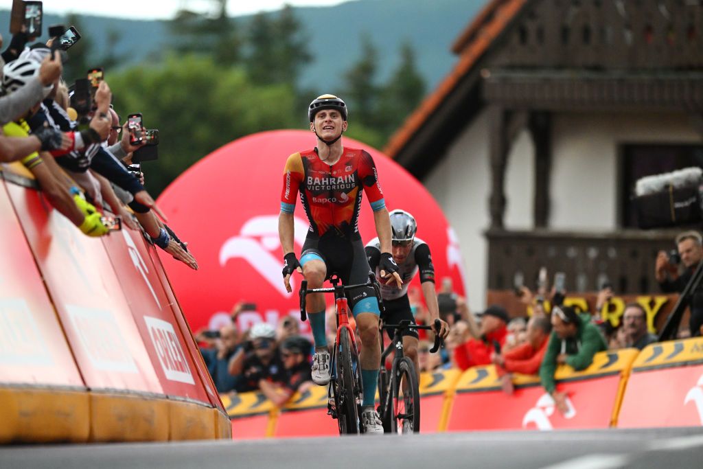 Matej Mohoric (Bahrain Victorious) wins stage 2