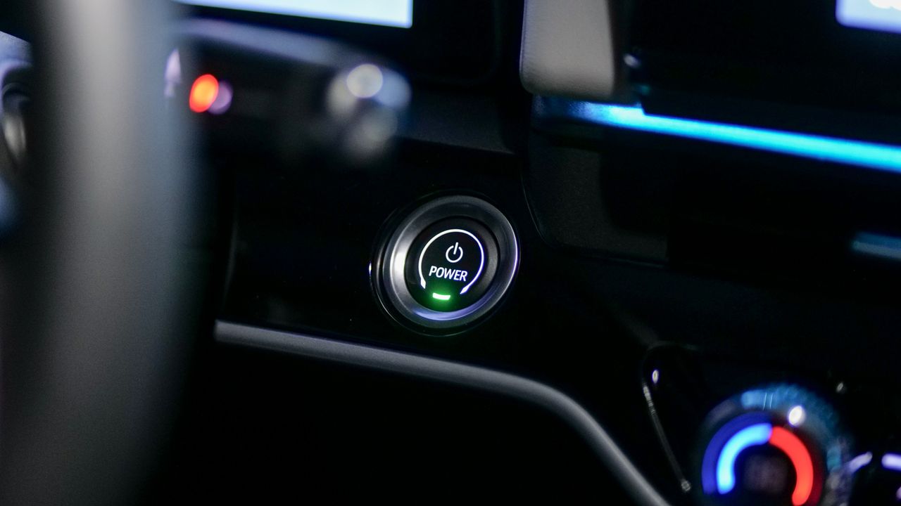2024 Honda Prologue AWD Elite.