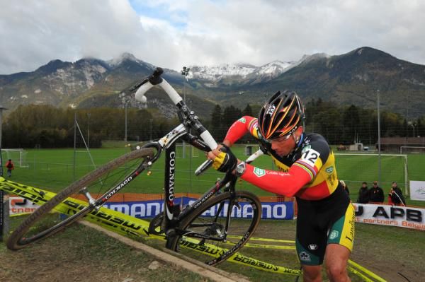 Not a good day for Belgian champion Sven Nys (Landbouwkrediet) as he stumbles on the stairs.