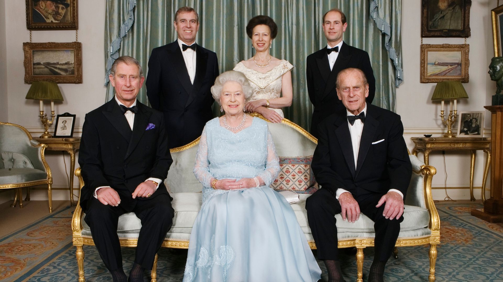 Queen Elizabeth, Prince Philip and their four children in 2007