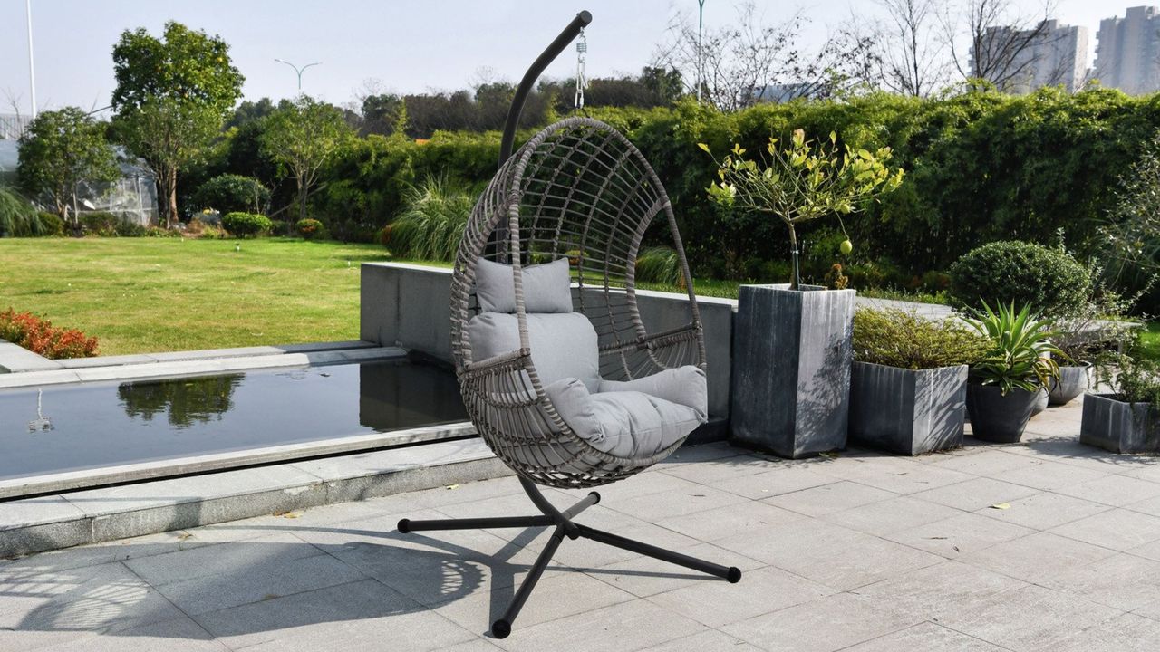 Argos Home Jaye Rattan Effect Hanging Egg Chair - Grey