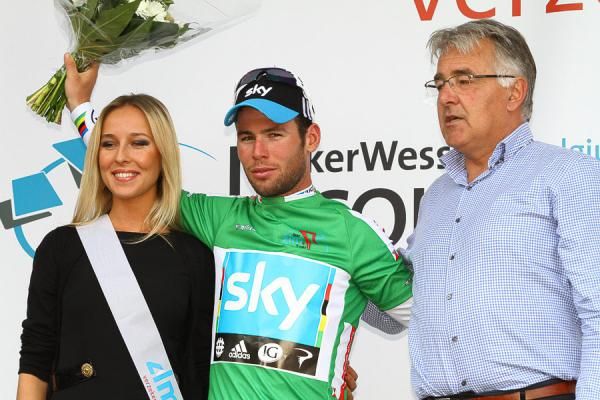 Mark Cavendish (Sky) leads the points classification.