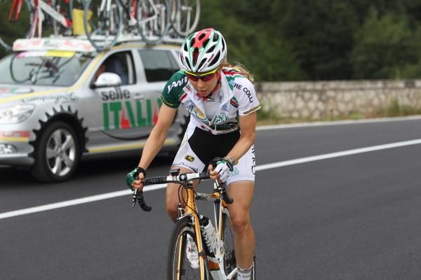 Andrea Dvorak (Colavita Forno D'Asolo) just off the break