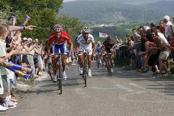 Boogerd and Bettini crest La Redoute