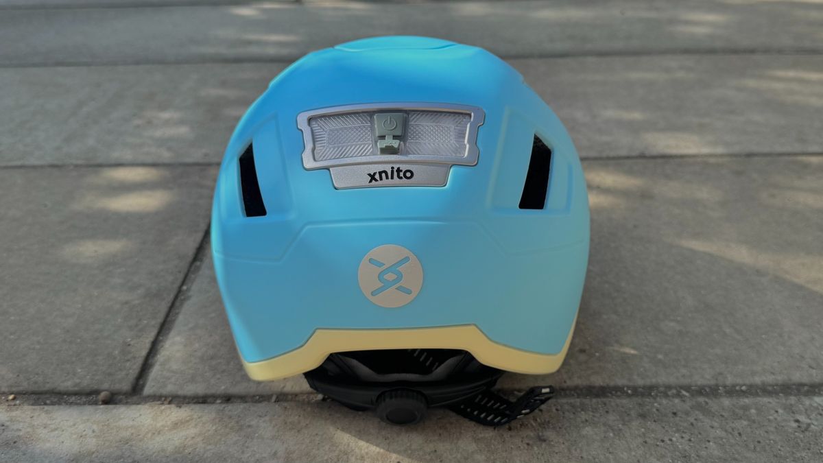 The Xnito Kid helmet rear light
