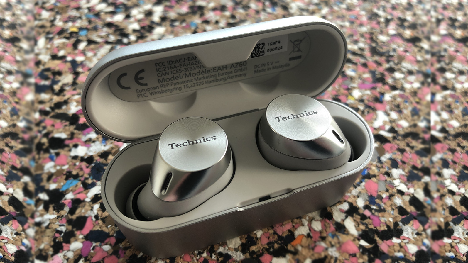 Hi-Fi True Wireless Earbuds I with Noise Canceling EAH-AZ60