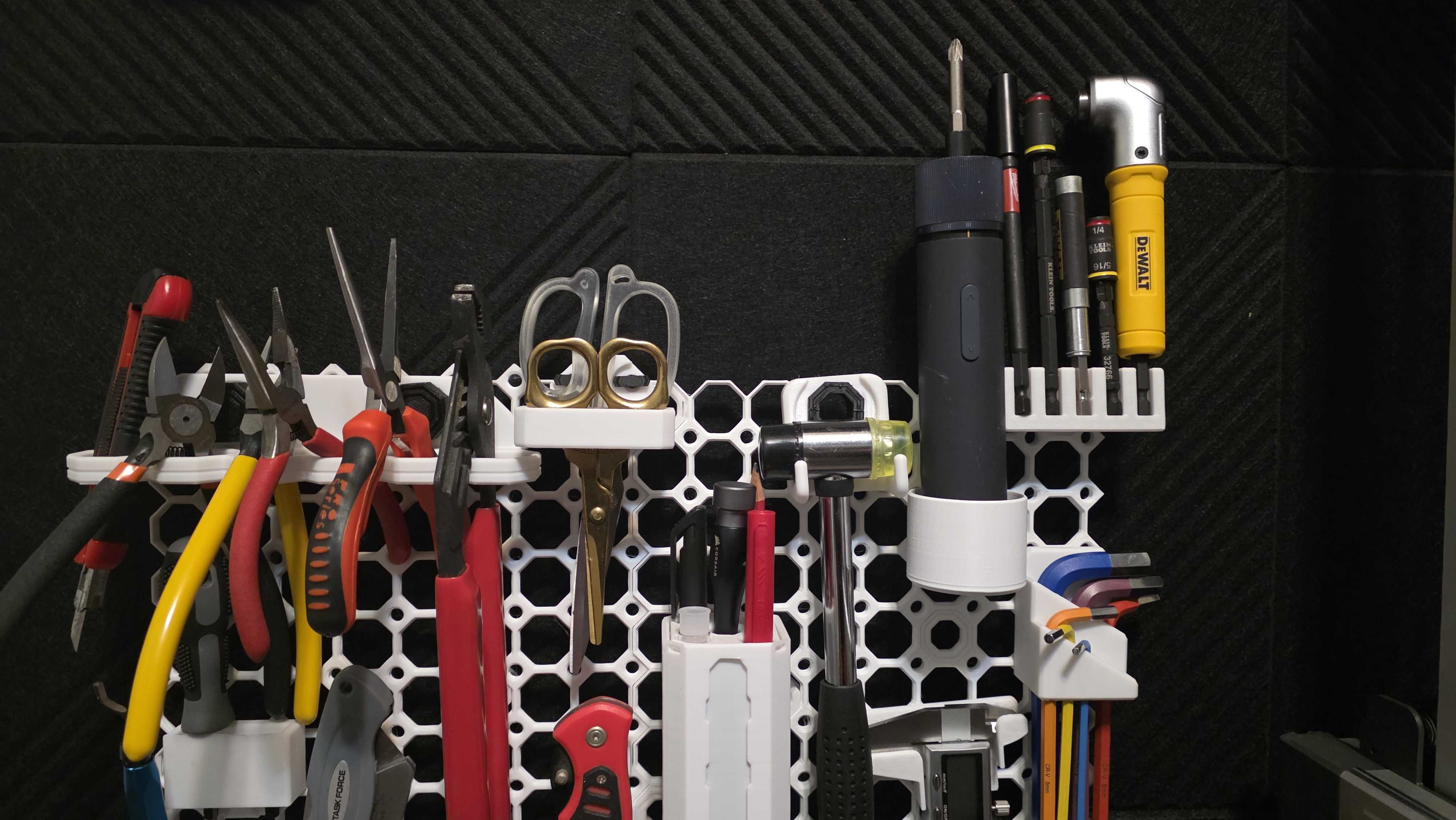 Hoto screwdriver on a Multiboard tool wall