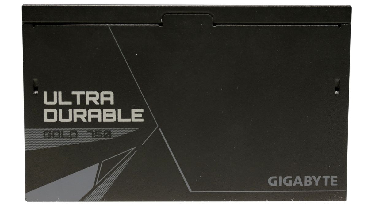 Gigabyte UD750GM