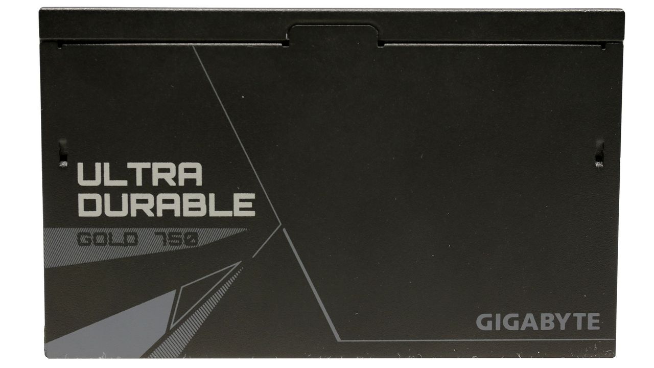 Gigabyte UD750GM