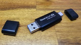 TeamGroup X1 Max flash drive