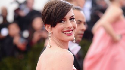 Red carpet, Hair, Shoulder, Dress, Red, Carpet, Clothing, Hairstyle, Premiere, Fashion, 