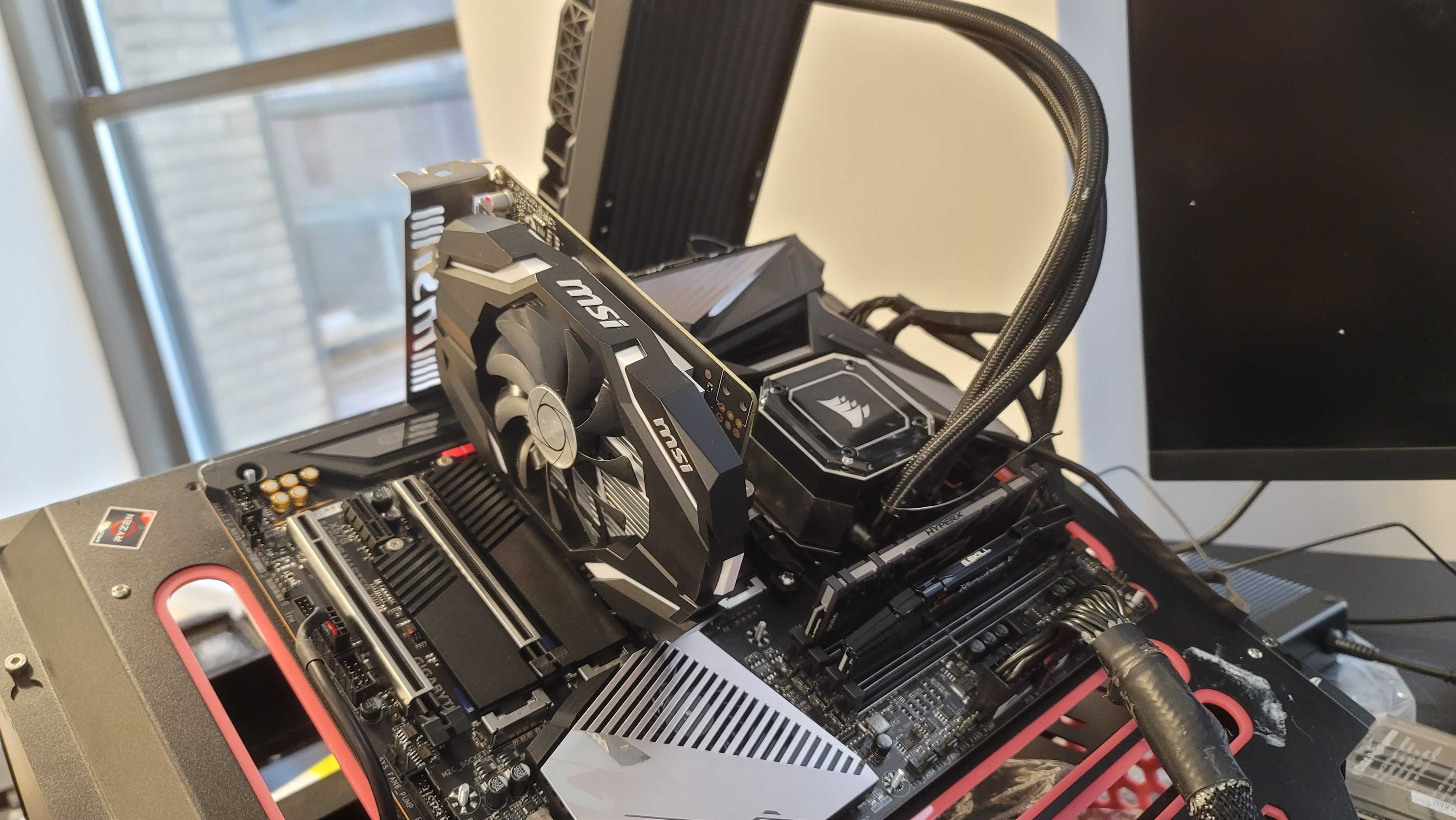 GTX 1050 Ti plugged into a test bench